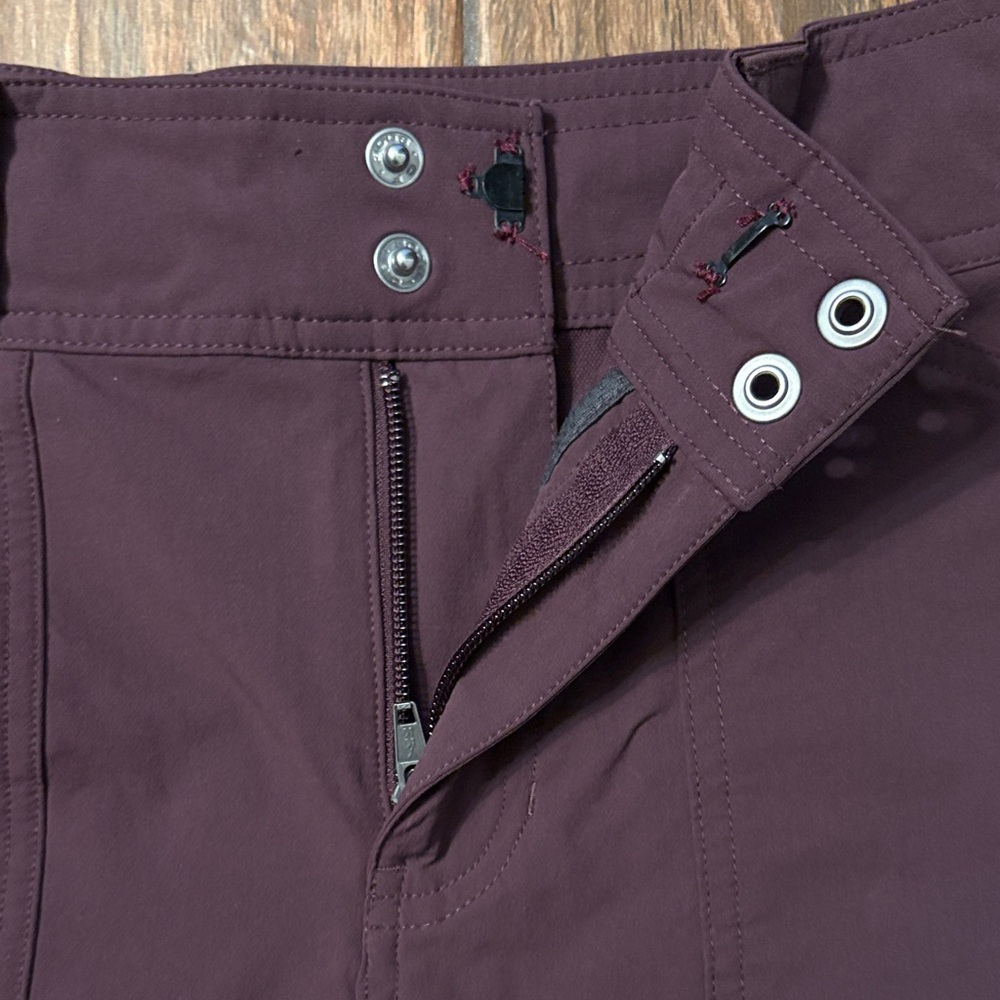 REI Women's Plum Athletic Utility Shorts - Picture 4 of 7
